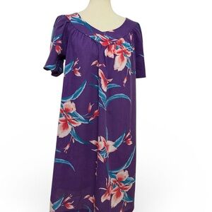 Vintage Hilo Hattie Hawaiian Muumuu Dress